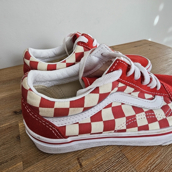 VANS Off The Wall Unisex Classic Red Checkerboard Sneakers, Shoes - Picture 2 of 10
